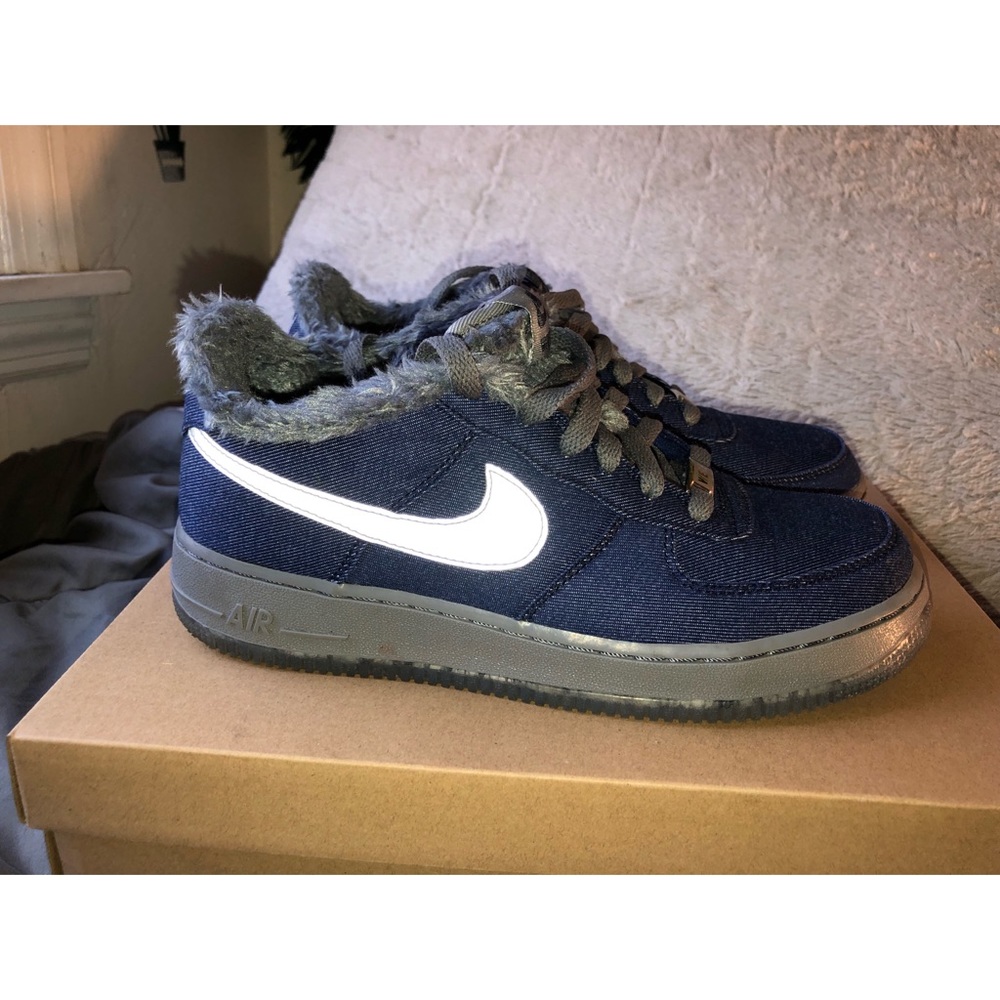 NIKE Air Force 1 Low pennacle